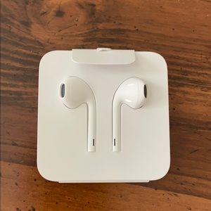 Apple EarPods